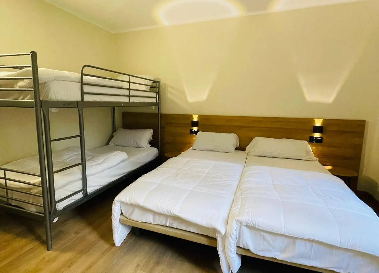 Cubez Viladrau Hostel